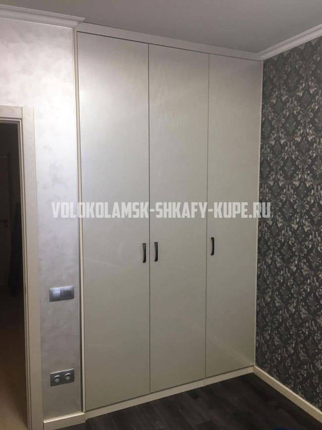 Распашные шкафы Волоколамск